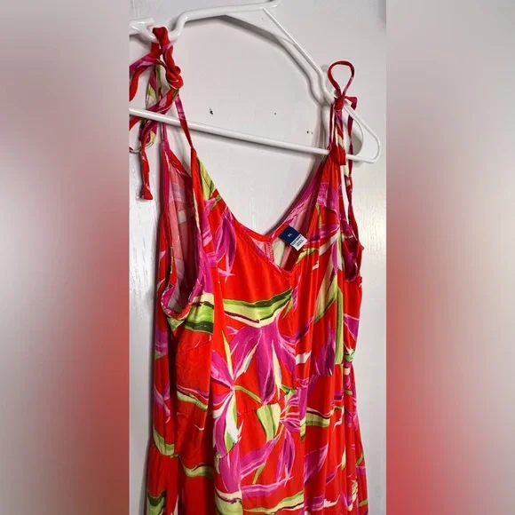 Old Navy women’s jumpsuit. Size XL - Picture 5 of 7